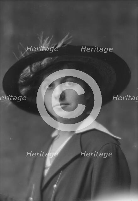 Mendelhern, Mr., friend of, portrait photograph, 1915 May 11. Creator: Arnold Genthe.