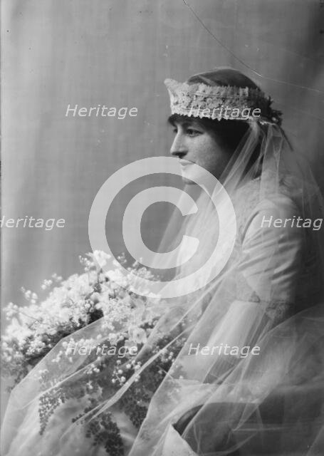 Miss M. Lord, (Mrs. James Kemp), portrait photograph, 1918 Jan. 26. Creator: Arnold Genthe.