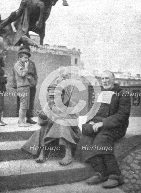 ''La Fin de Trois Empires; Dans la Russie des Soviets..., 1918. Creator: Unknown.