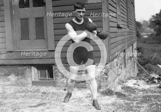 Warnes (Middleweight), between c1910 and c1915. Creator: Bain News Service.