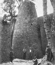 ''Zimbabwe. La tour conique du sanctuaire du Temple elliptique; Afrique Australe', 1914. Creator: Unknown.