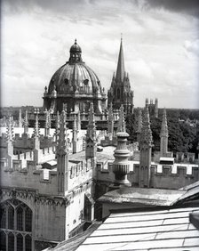 Radcliffe Camera and spire of St Mary's, Oxford, c1955. Creator: Arthur Charles Kirby Ware.