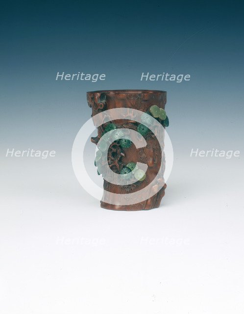 Boxwood brush pot with spider and snake, Qing dynasty, China, 18th century. Artist: Unknown