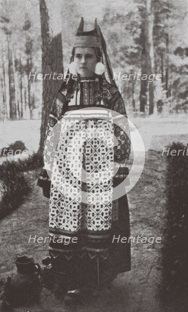 Ryazan Province woman's festive dress, 1900s-1910s.