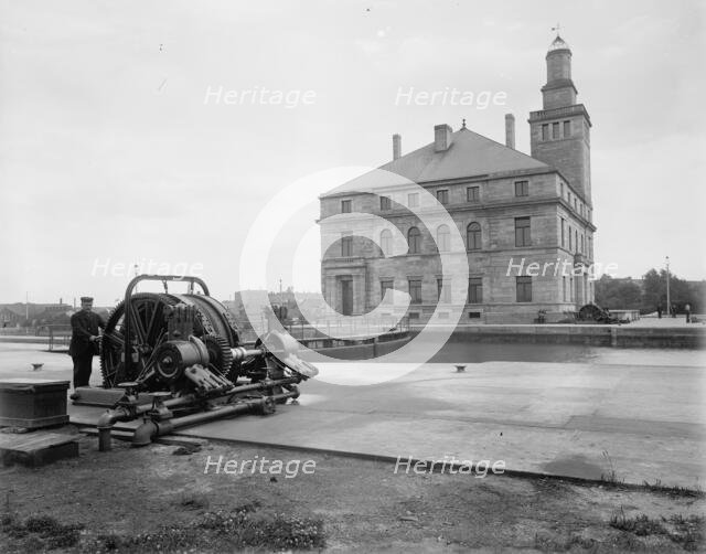 Gate mechanism at Sault Ste. Marie locks, between 1900 and 1906. Creator: Unknown.