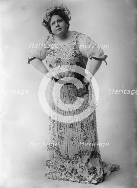 Mrs. Stuart Robson, 1910. Creator: Bain News Service.