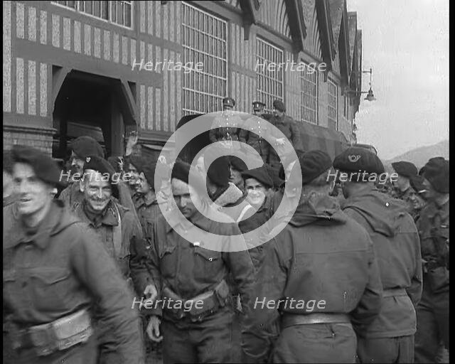 British Soldiers Disembarking from a Warship Back in the United Kingdom After Fighting in..., 1940. Creator: British Pathe Ltd.