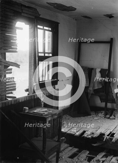 Indian Head, Md. Navy Proving Ground - Residence of George Swann..., 1916. Creator: Harris & Ewing.