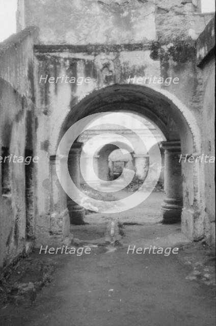 Travel views of Cuba and Guatemala, between 1899 and 1926. Creator: Arnold Genthe.