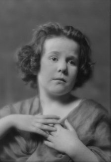 Peterson, Betty, Miss, portrait photograph, 1916 Mar. 4. Creator: Arnold Genthe.