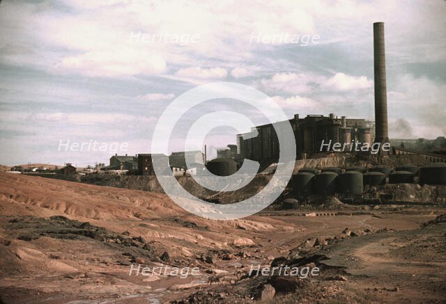 Copper mining and sulfuric acid plant, Copperhill, Tenn., 1940. Creator: Marion Post Wolcott.