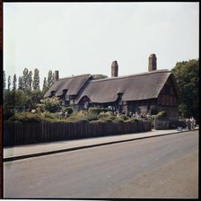 Anne Hathaway's Cottage, Cottage Lane, Shottery, Stratford-upon-Avon, Warwickshire, 1958. Creator: Walter Scott.