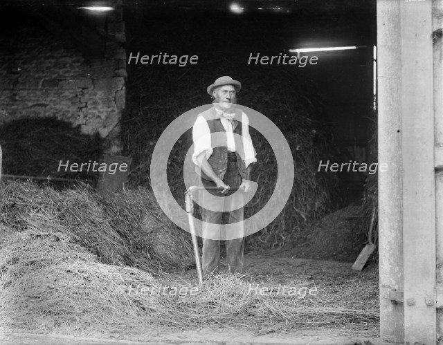 Great Barrington Barn, Great Barrington, Gloucestershire, 1895. Artist: Henry Taunt