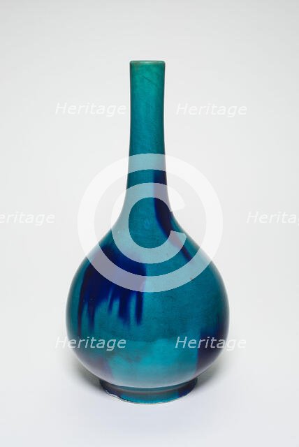 Bottle-Shaped Vase, Qing dynasty (1644-1911), 19th century. Creator: Unknown.