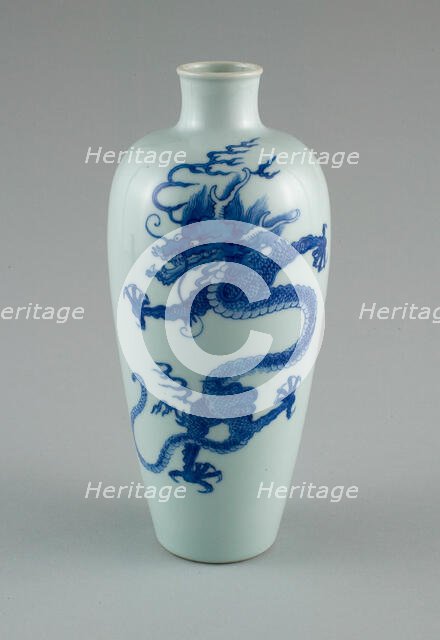 Vase with Dragons, Qing dynasty (1644-1911), Kangxi period (1662-1722). Creator: Unknown.