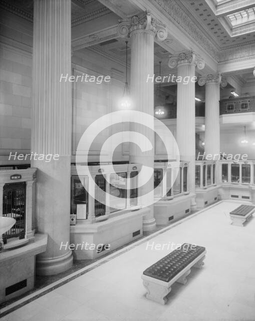 Dime Savings Bank, main floor, Detroit, Mich., between 1900 and 1910. Creator: Unknown.