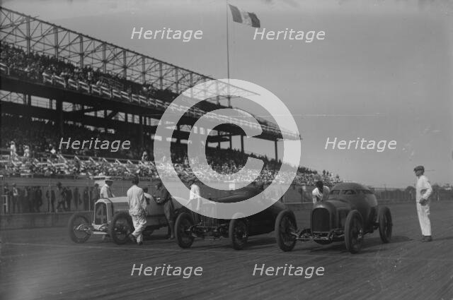 Start, 8/18/17, 1917. Creator: Bain News Service.