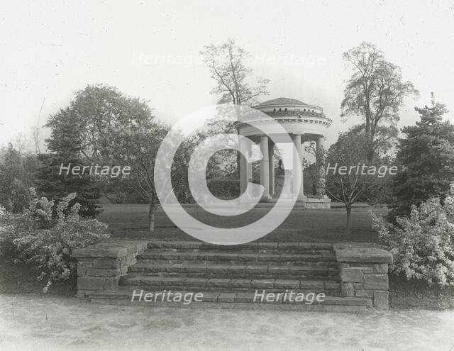 "Beechwood," Frank Arthur Vanderlip house, Scarborough, New York., c1912. Creator: Frances Benjamin Johnston.