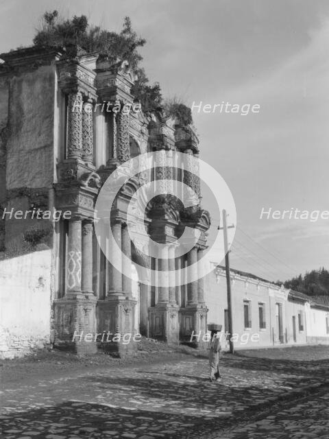Travel views of Cuba and Guatemala, between 1899 and 1926. Creator: Arnold Genthe.