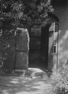 Courtyard, New Orleans, between 1920 and 1926. Creator: Arnold Genthe.