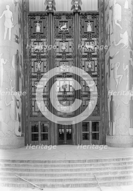 Brooklyn Public Library (Ingersoll Memorial), Prospect Park Plaza, Brooklyn, 1941. Creator: Gottscho-Schleisner, Inc.