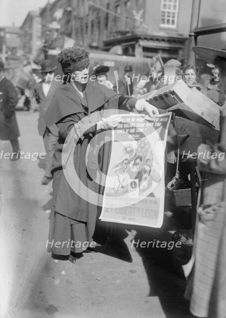 Mrs. J.F. Curtis, Oct 1917. Creator: Bain News Service.