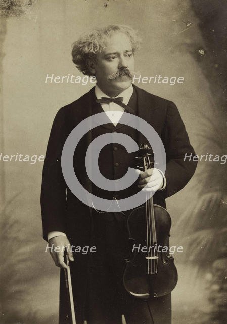 Portrait of the violinist and composer Pablo de Sarasate (1844-1908), c. 1895. Creator: Photo studio Elliott & Fry, London  .