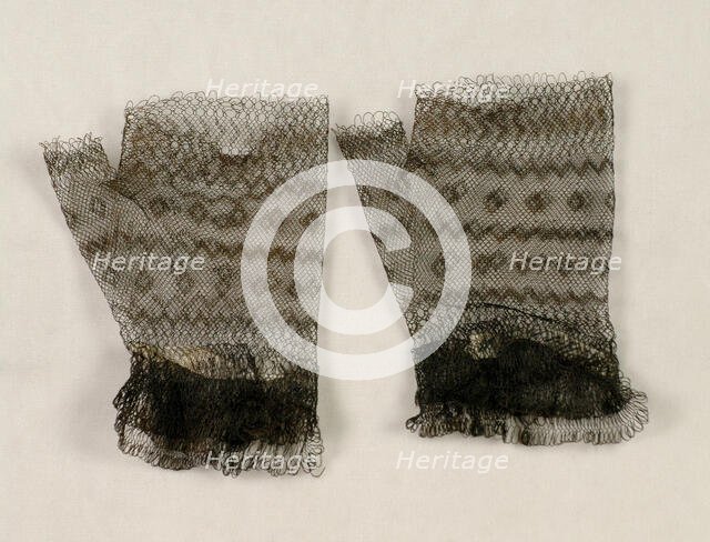 Mitts, American, third quarter 19th century. Creator: Unknown.