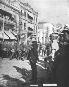'Les allies a Salonique; defile a travers la ville des premiers regiments Italiens', 1916. Creator: Unknown.