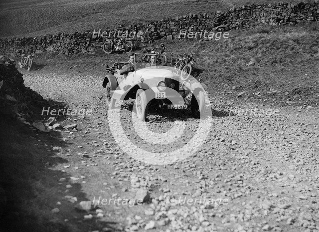 Riley of HHS Keogh competing in the MCC Edinburgh Trial, 1929. Artist: Bill Brunell.