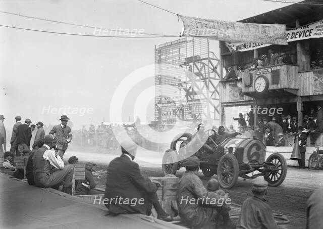 Bearsley "Simplex", 1910. Creator: Bain News Service.