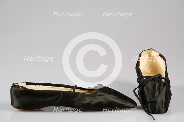 Evening slippers, British, 1855-65. Creator: Unknown.