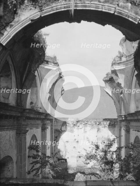 Travel views of Cuba and Guatemala, between 1899 and 1926. Creator: Arnold Genthe.