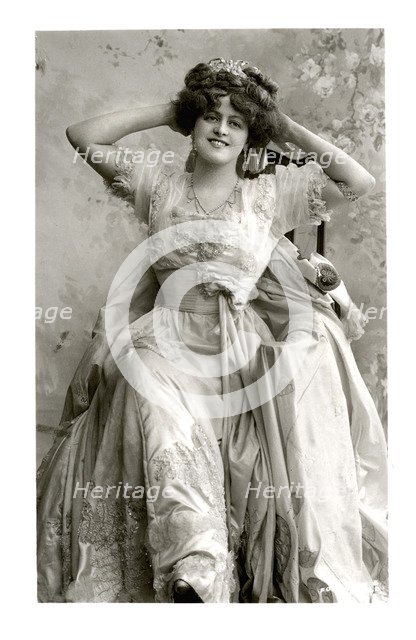 Marie Studholme (1875-1930), English actress, 1900s.Artist: Foulsham and Banfield