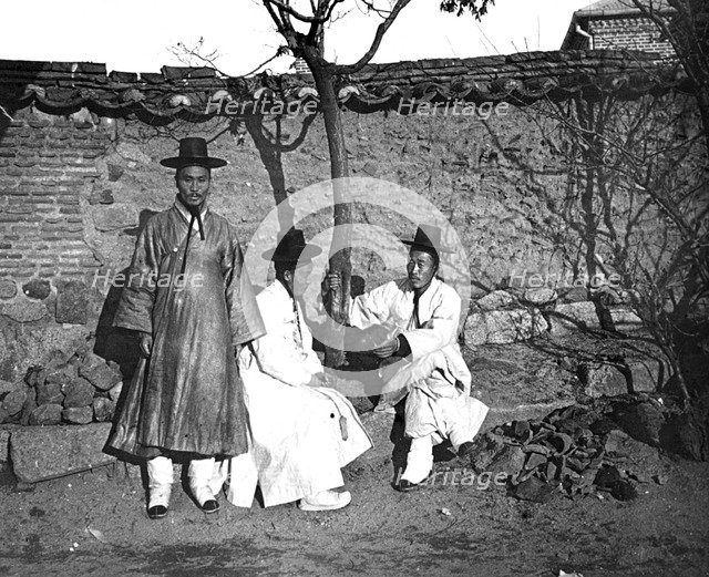 Korean men, 1900. Artist: Unknown