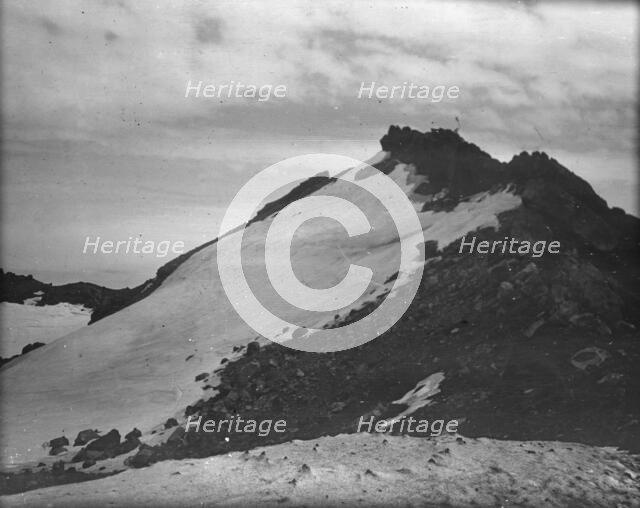 Travel views of Japan and Korea, 1908. Creator: Arnold Genthe.