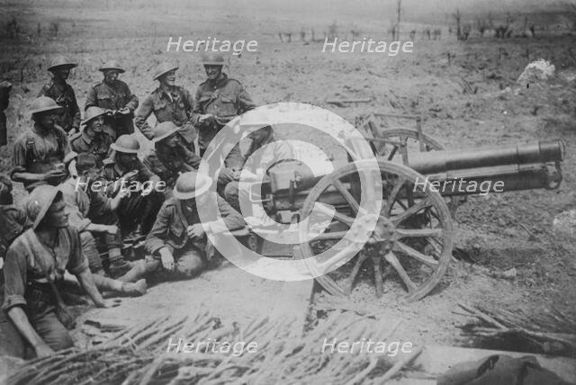 British & captured gun, 10 Jun 1917. Creator: Bain News Service.