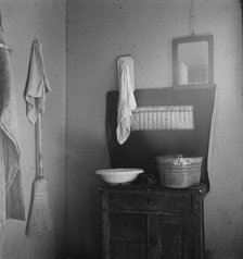 Another corner of Soper kitchen, Willow Creek area, Malheur County, Oregon, 1939. Creator: Dorothea Lange.