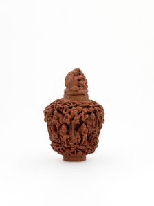 Snuff bottle with lid, 18th century. Creator: Unknown.