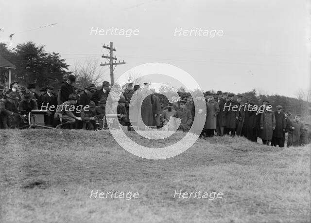 Army, U.S. Machine Gun Tests, 1918. Creator: Harris & Ewing.