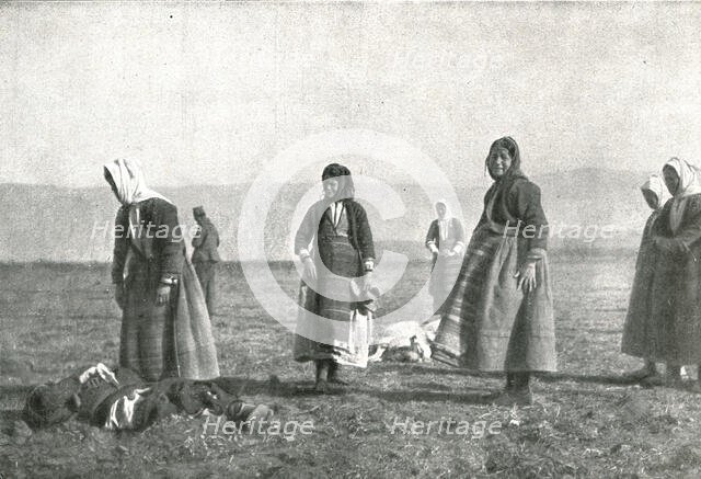 'A Salonique; Apres sa difficile retraite de Serbie, rentre a sa base de Salonique..., 1915 (1924) Creator: Unknown.