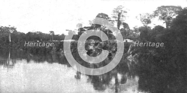 ''En Asie, En Afrique, Au Congo; La berge de M'Birou', 1914. Creator: Unknown.