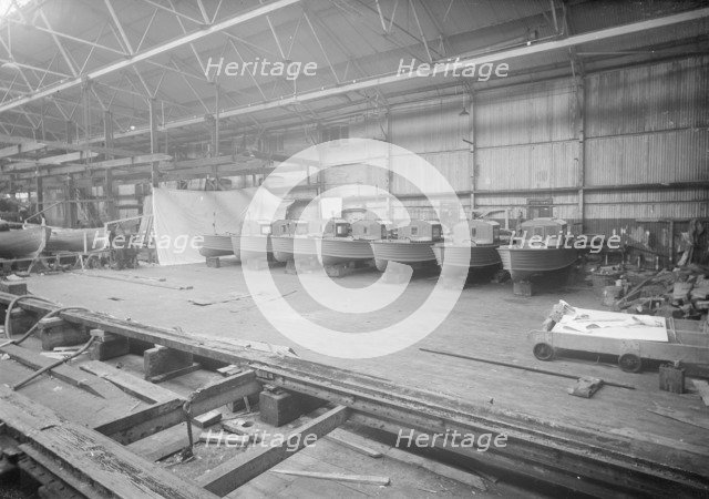 White & Samuel: 6 fast launches taken from the right, 1938. Creator: Kirk & Sons of Cowes.