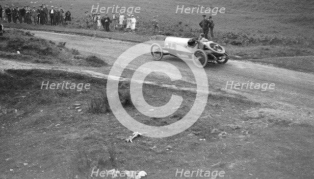 Bertie Kensington Moir's Bentley stripped 2-seater, Caerphilly Hillclimb, Wales, 1923. Artist: Bill Brunell.