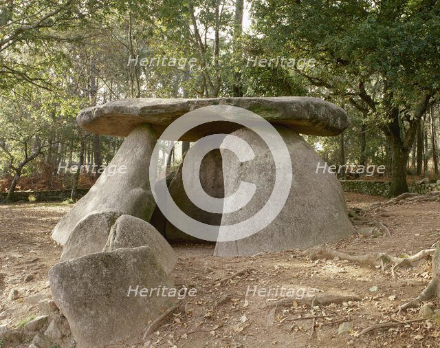 Prehistoric megalithic dolmen, Dolmen of Axeitos, Galicia, Spain, 3600-4000 BC (2000). Creator: LTL.