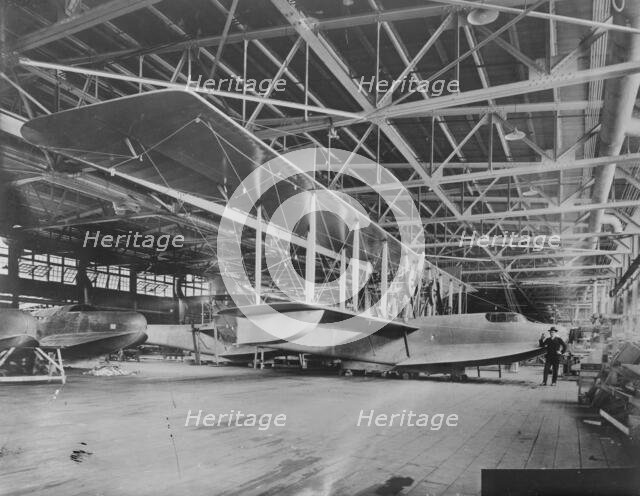 Curtiss H-12 [plane], between c1915 and c1920. Creator: Bain News Service.