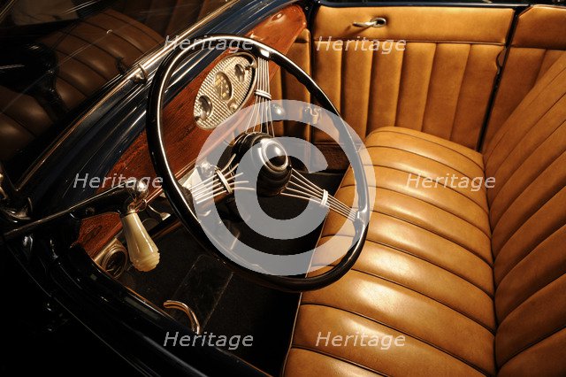 Ford 18 Deluxe Roadster 1932. Artist: Simon Clay.