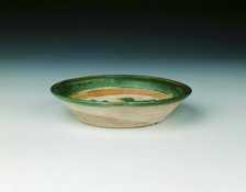 Cizhou-type saucer with pomegranate spray in polychrome glazes, Jin dynasty, China, 1115-1234. Artist: Unknown