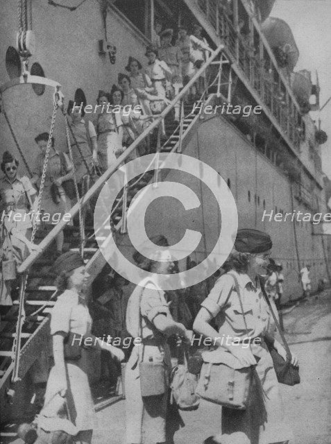 'Coming Ashore at Singapore', 1945. Artist: Unknown.