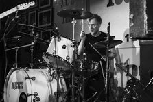 Danny Farrant, Buzzcocks live at 100 Club, London, Jun 2023. Creator: Annapaola Marchesani.